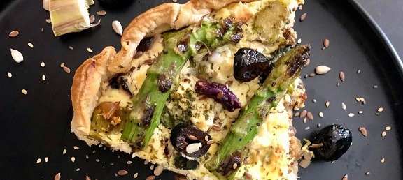 Quiche aux asperges et olives noires