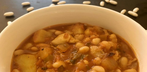 Soupe aux haricots blancs et poulet